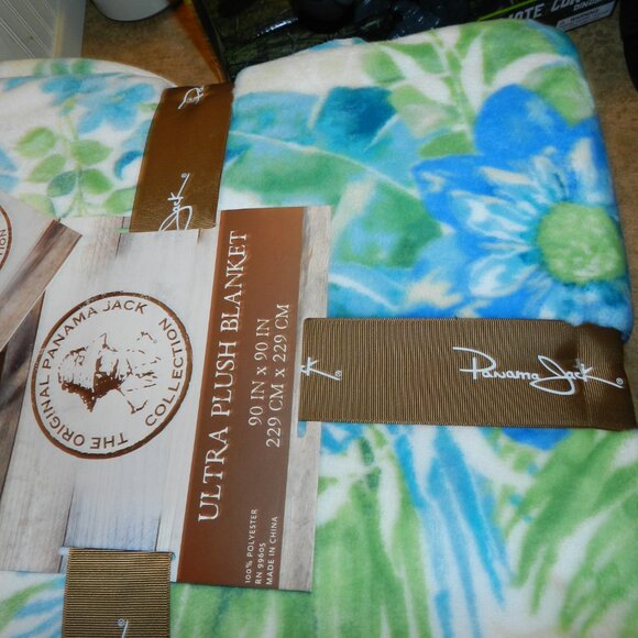 Panama Jack Tropical Floral Print Ultra Plush Throw Blanket 90" x90"📦⌚🏃🏻💨⚡🚚 - Picture 13 of 16